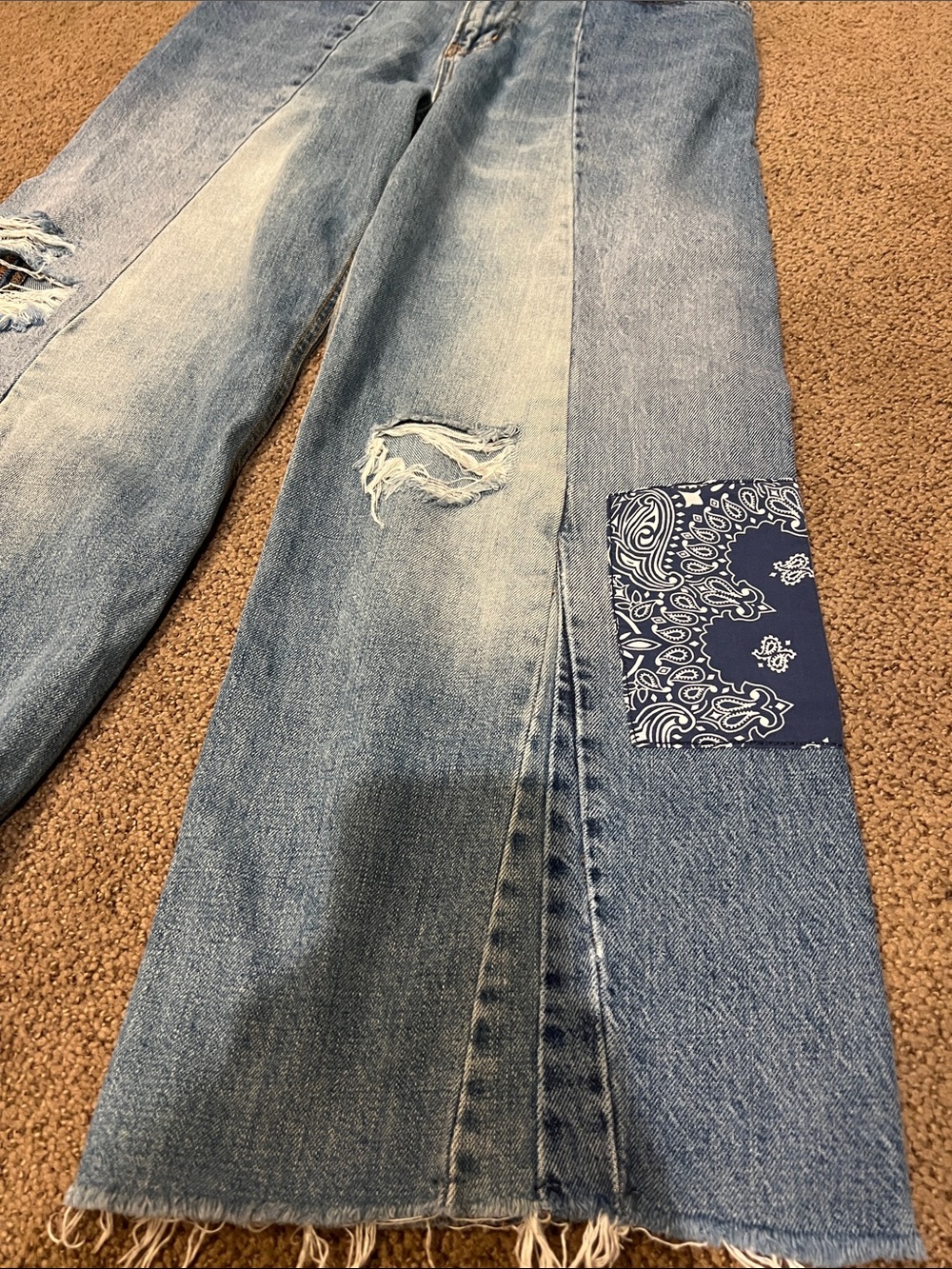 Free People Heart Of Gold Patch Jeans flare crop 28 - Picture 2 of 8